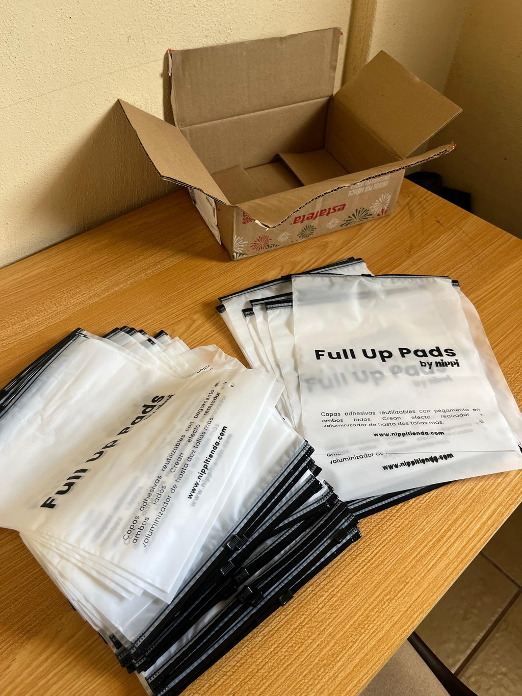 Full Up Pads | Copas Adhesivas Push Up Nippi México